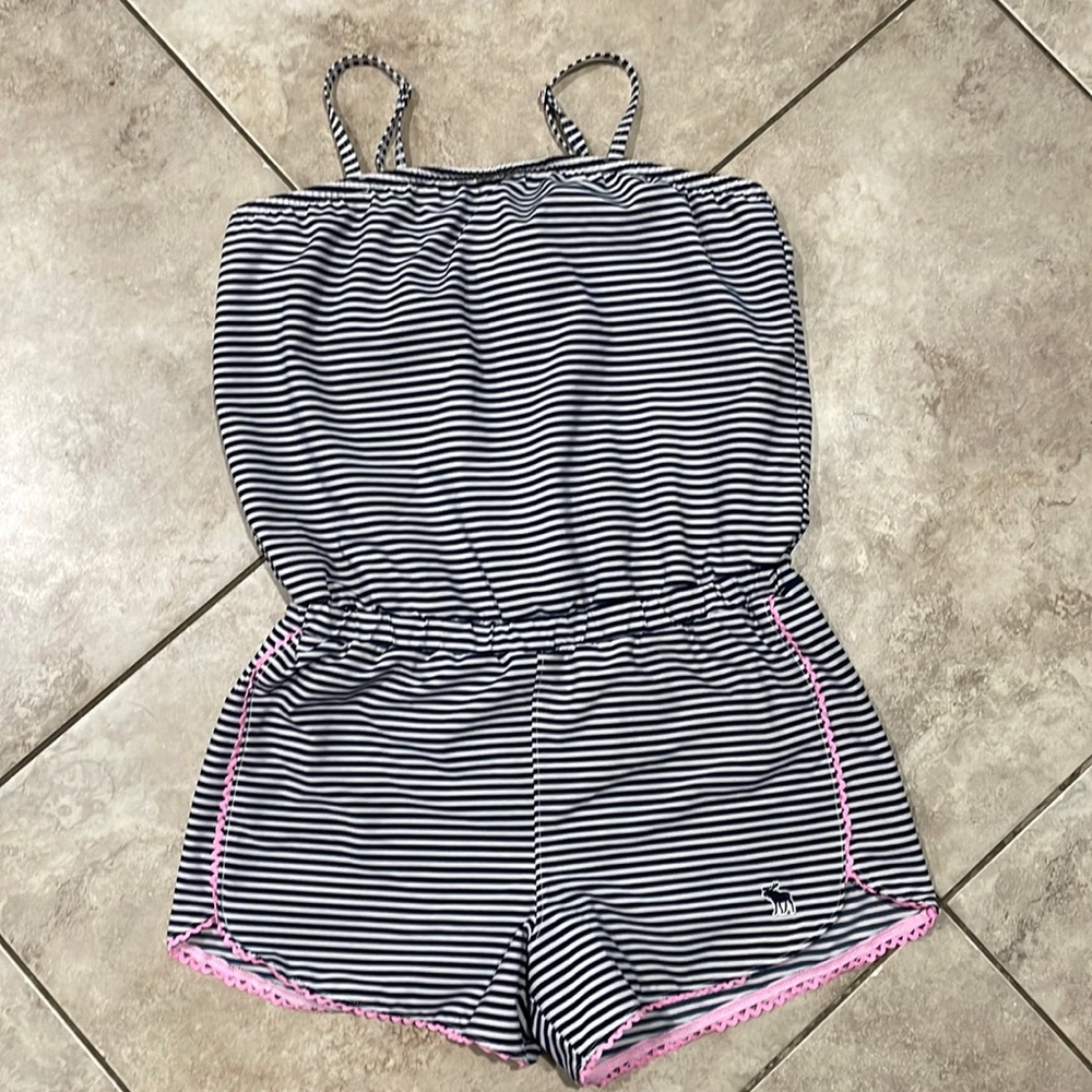 Abercrombie kids romper (brand new)